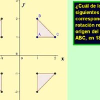 Rotación de un triángulo en 180°