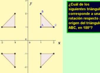 Rotación de un triángulo en 180°