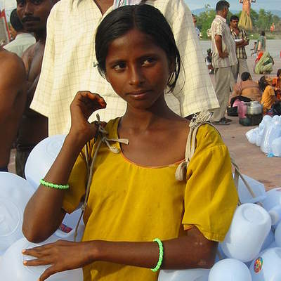 Niña india