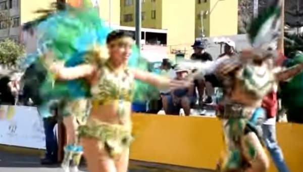 Video de Actividad sugerida LC01 - Aymara - U01 - N°3: Conversan sobre el Anata pacha/ Tiempo de carnaval y representan una danza característica de esta celebración.