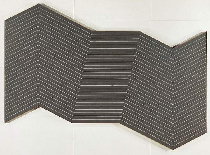 Más o menos de Frank Stella