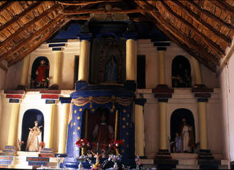 Interior de Iglesia del norte de Chile