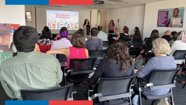 Equipos de la UCE participan de jornada de formación sobre la Política Nacional de Estudiantes Extranjeros Mineduc