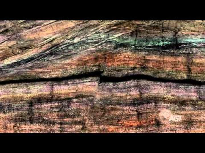 Los sistemas de la Tierra interactúan Los sistemas de la Tierra interactúan