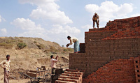 Una casa construida de ladrillos