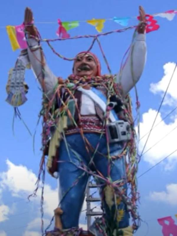 Video de actividad sugerida - LC03 – Aymara - U2 - N°13: Realizan la feria alasita para celebrar la fiesta de la chakana