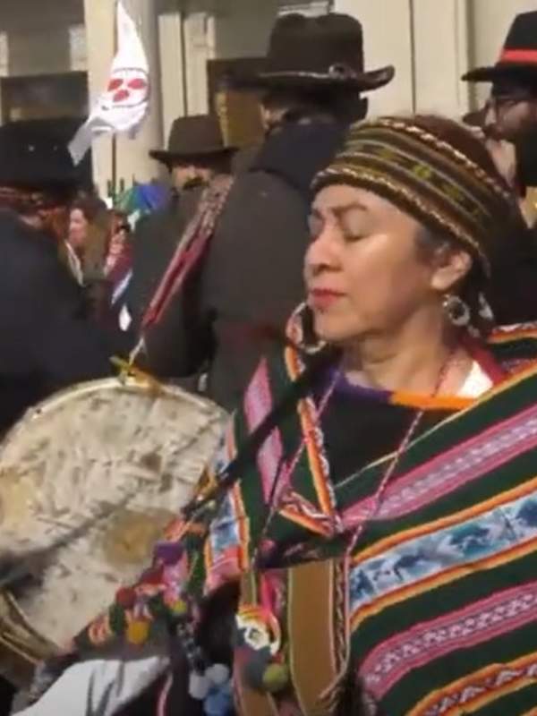 Video de Actividad sugerida: LC03.1 - Quechua: Representan la celebración del Inti Raymi