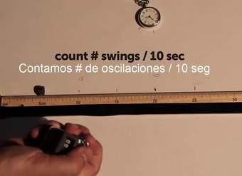 Ley del cuadrado inverso (método de oscilación) | Física | Khan Academy en Español