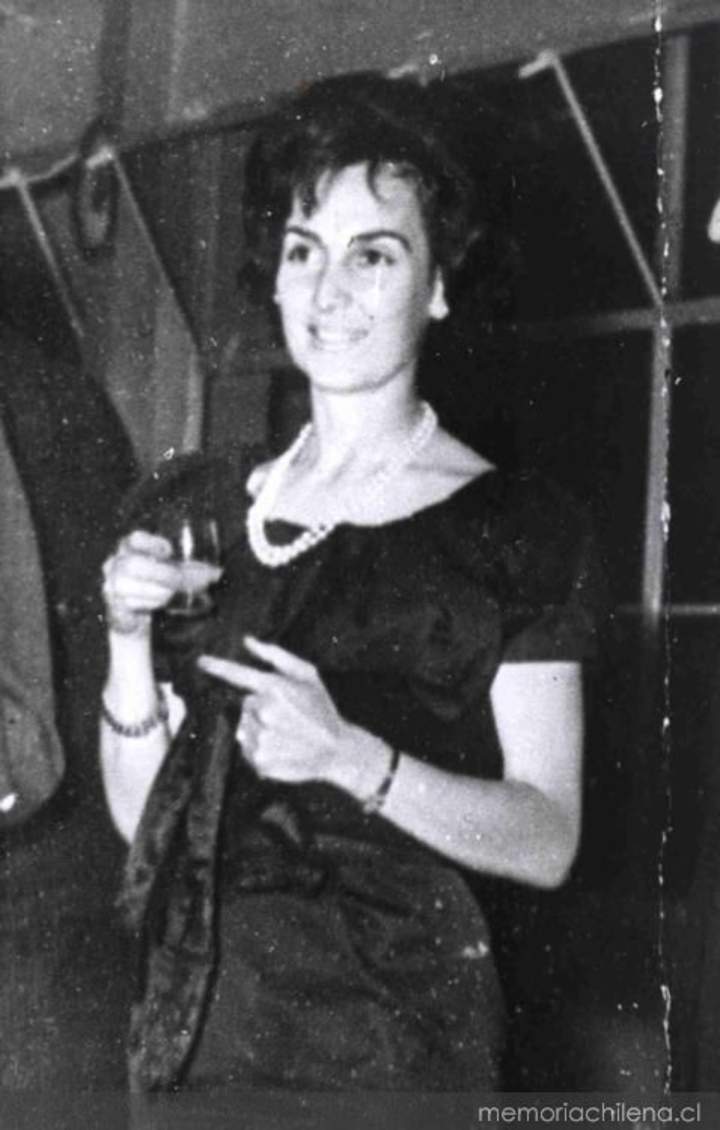 Elisa Serrana (1930-2012) Elisa Serrana (1930-2012)
