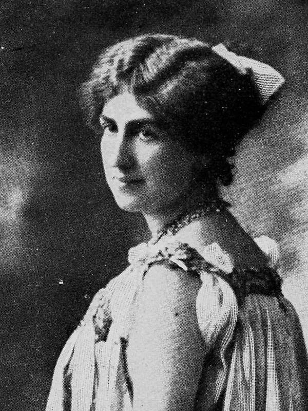 Inés Echeverría Bello (Iris) (1868-1949)