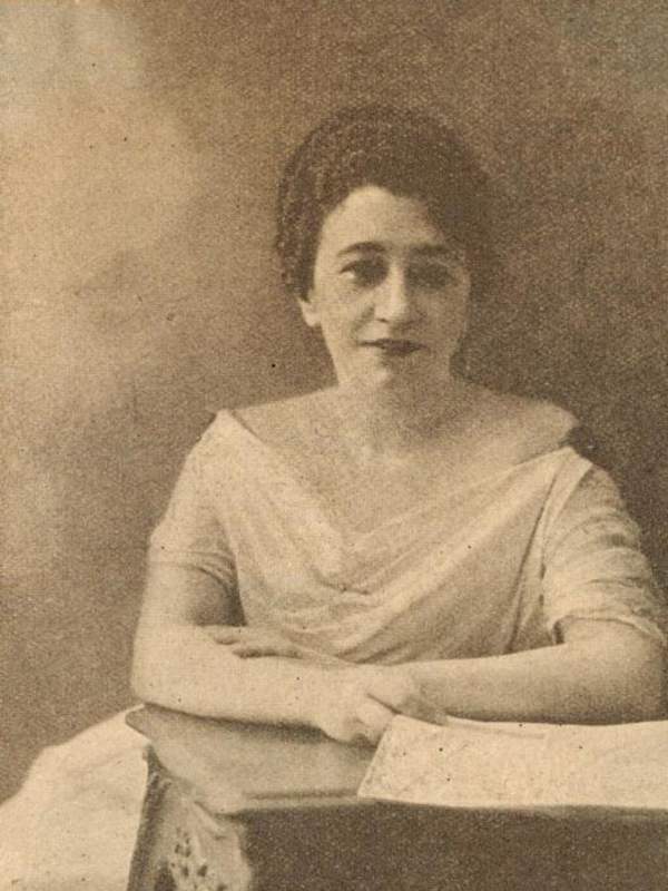 Elvira Santa Cruz Ossa (1886-1960)