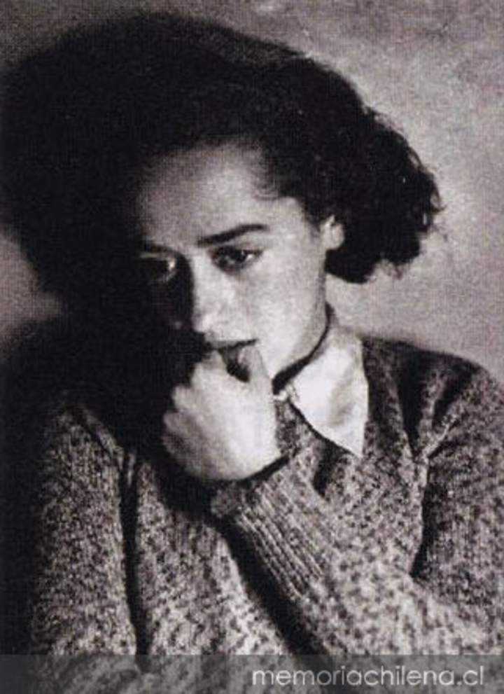 Isidora Aguirre (1919-2011) Isidora Aguirre (1919-2011)