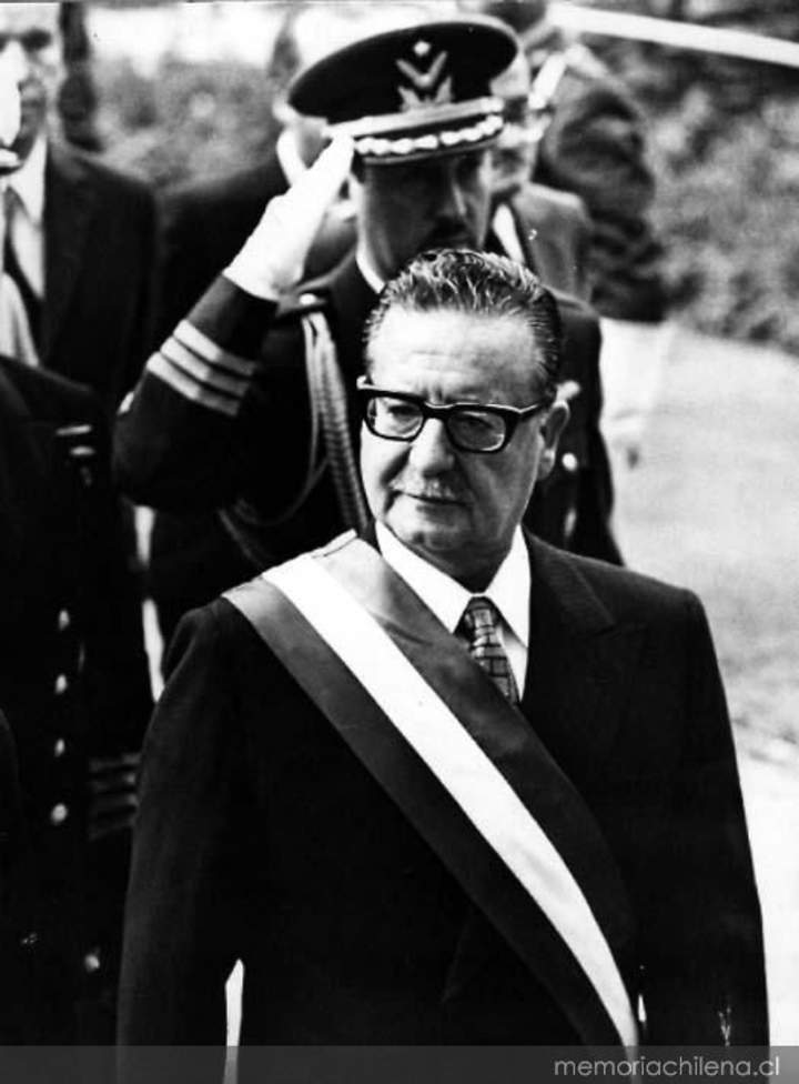 Salvador Allende Gossens (1908-1973) Salvador Allende Gossens (1908-1973)