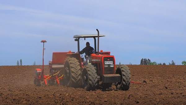 Video: Principales partes que conforman un Tractor