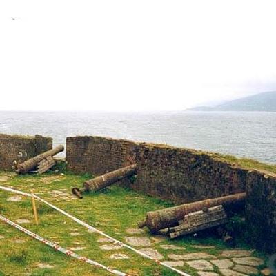 Castillo San Luis del Alba de Cruces, San José de la Mariquina.