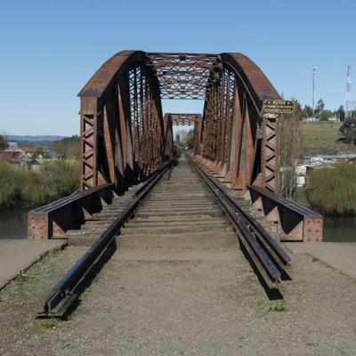 Puente ferroviario sobre el río Chol Chol, Nueva Imperial.