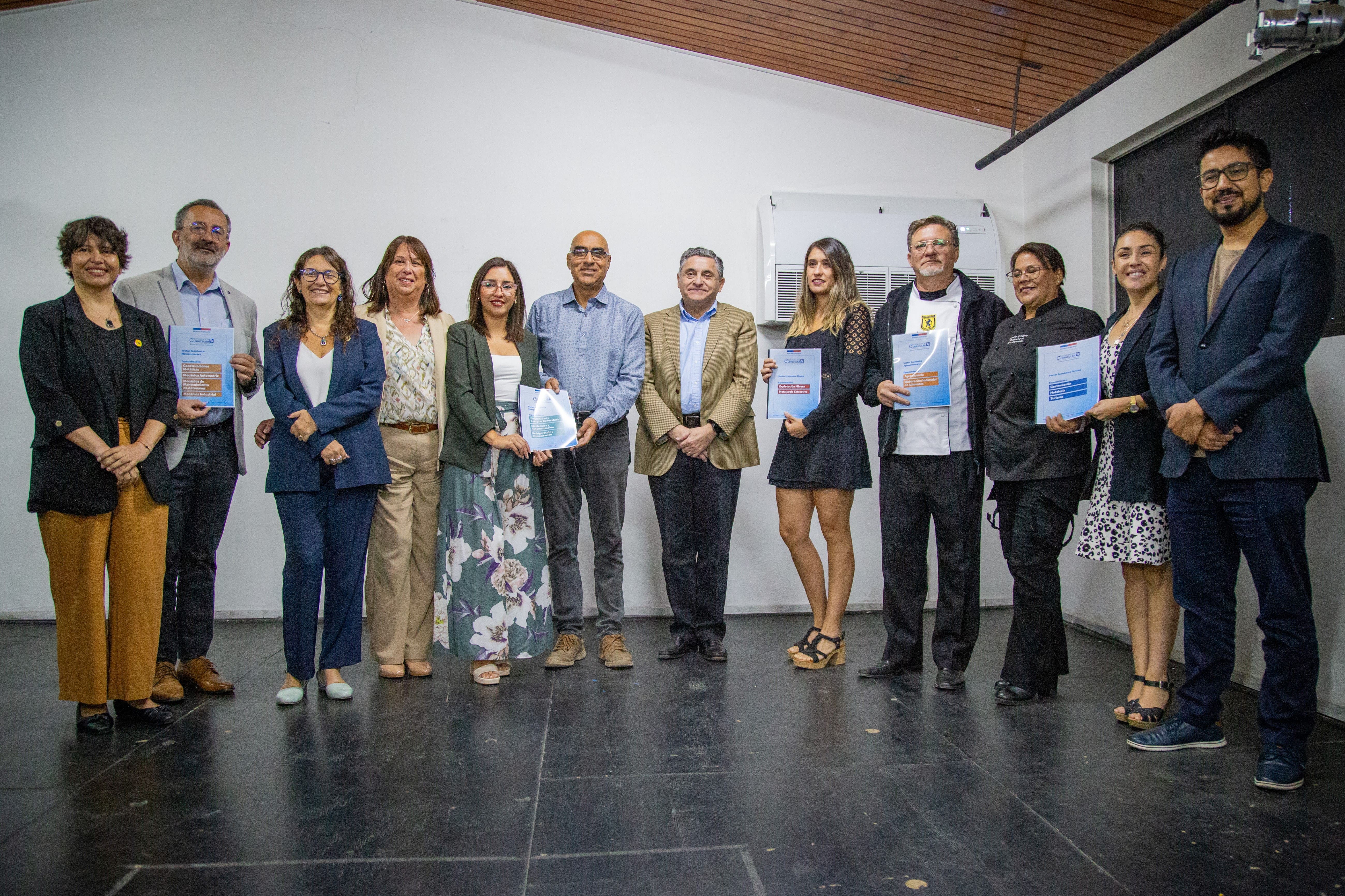 Consulta Pública para la Actualización Curricular de la Formación Técnico-Profesional