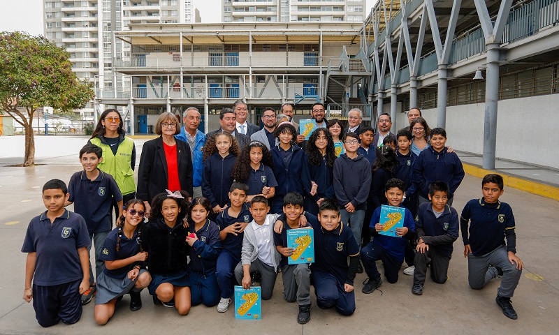 El Ministerio de Educación realizó el lanzamiento oficial del Plan de Acompañamiento al texto escolar Sumo Primero