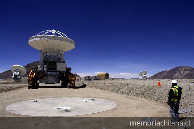 Astronomía en Chile (1849- 2010) Imagen portada