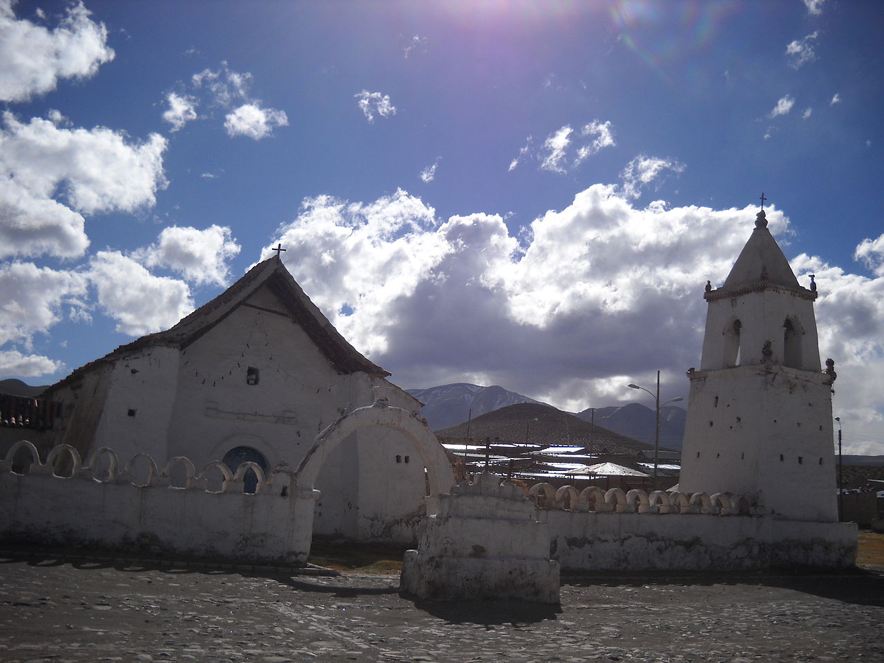 Iglesia de Isluga en Tarapacá Imagen portada