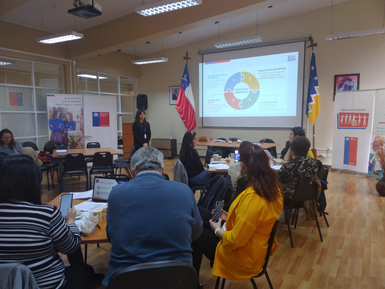 Taller junto a docentes.jpeg