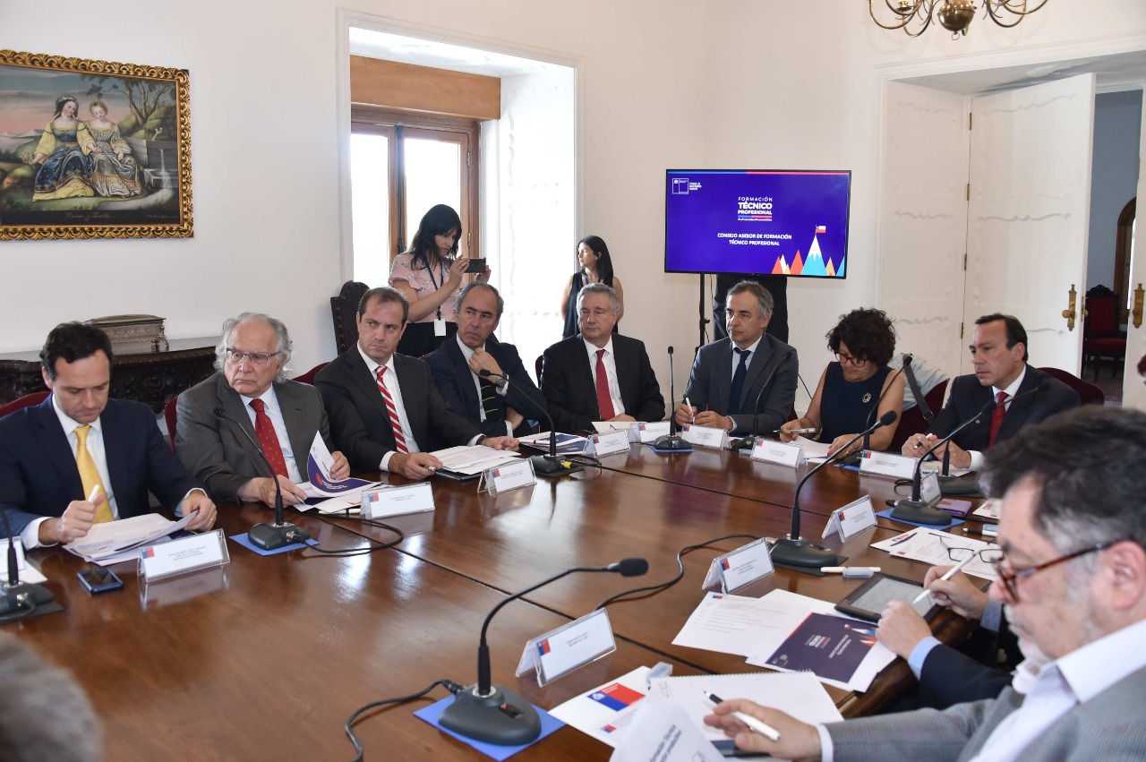 Ministra Cubillos preside Consejo Asesor de Formación Técnico Profesional: imagen 4