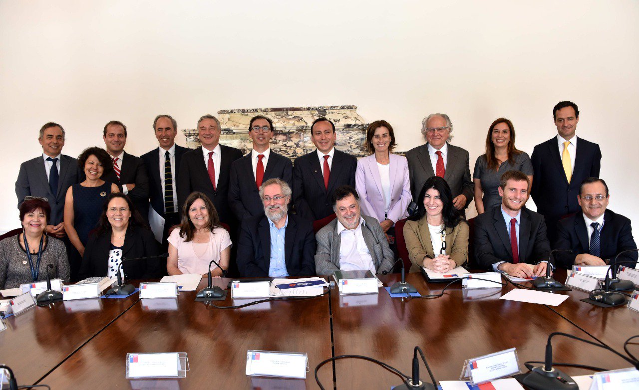 Ministra Cubillos preside Consejo Asesor de Formación Técnico Profesional