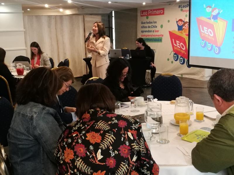 UCE realizó clase modelo de textos digitales escolares
